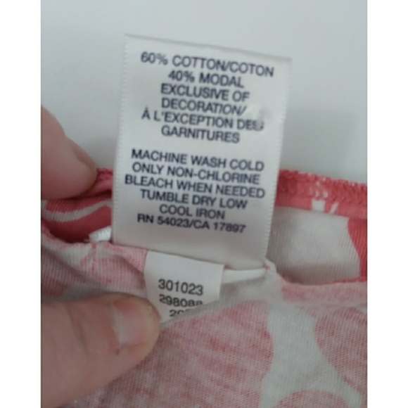 Old Navy pink and white Hawaiian print top - Picture 7 of 8